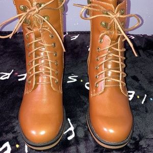 Lace boots size 5.5